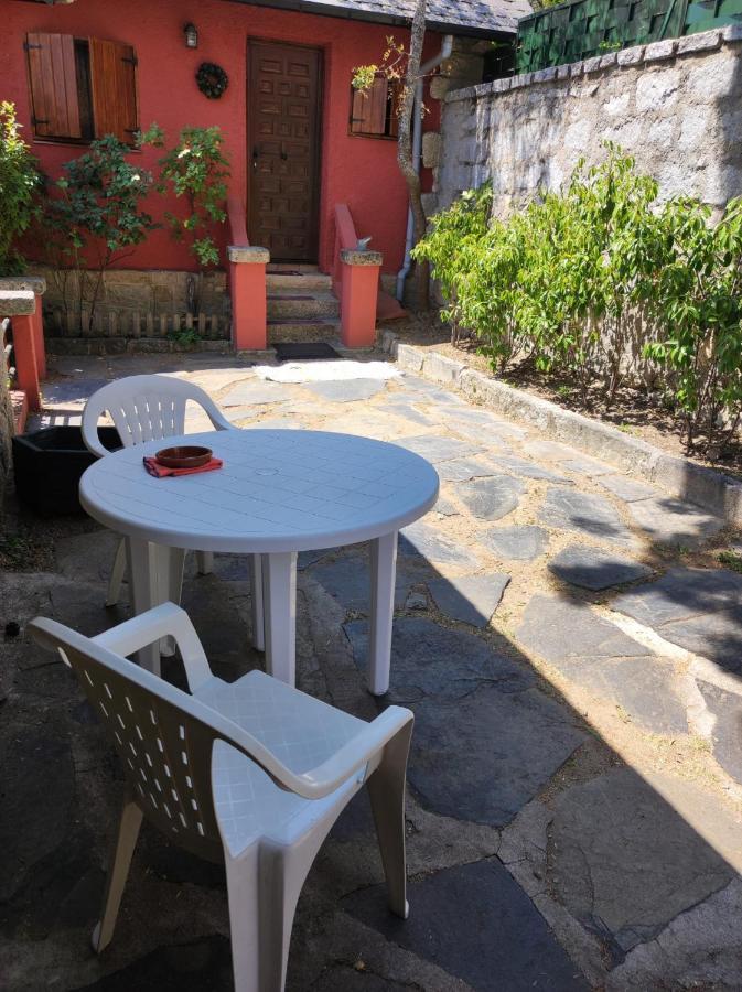 Hotel Casita Roja Sin Cocina Cercedilla Exterior foto